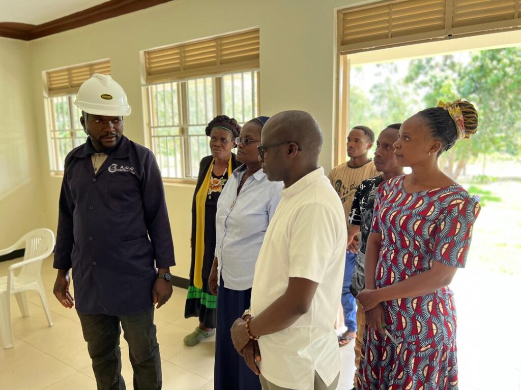 a visit around our new building this includes accomodation for the eldery ,covent and modern kitchen